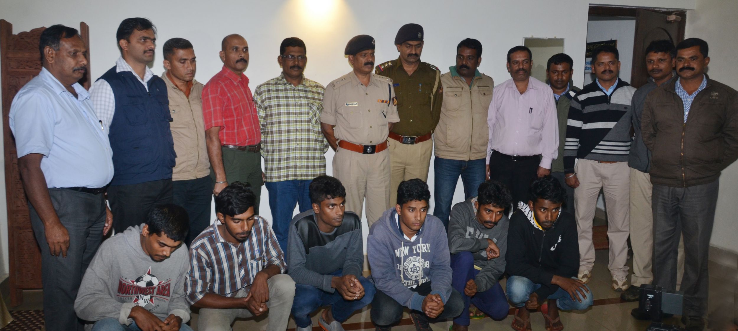 ಬಾರ್‌ನಲ್ಲಿ ದಾಂಧಲೆ : 6 ಆರೋಪಿಗಳ ಬಂಧನ